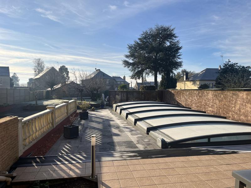 Maison traditionnelle - 170 m² - 8 pièces