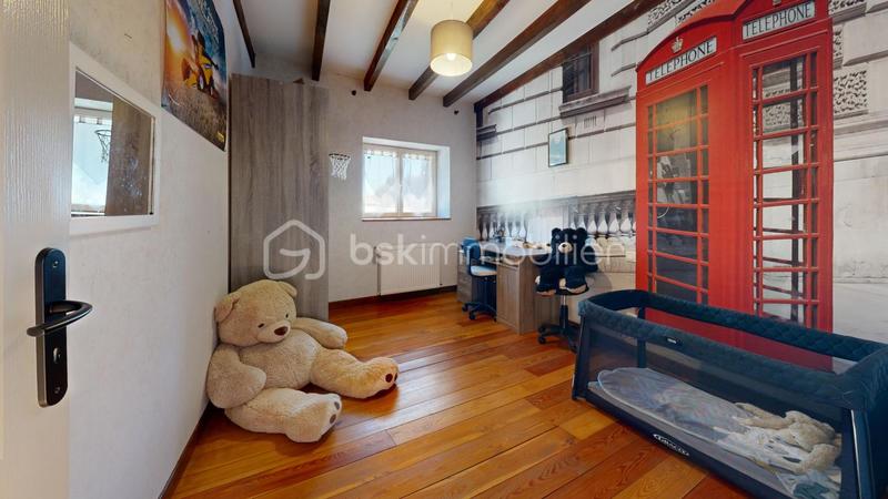 Maison - 212 m² - 9 pièces