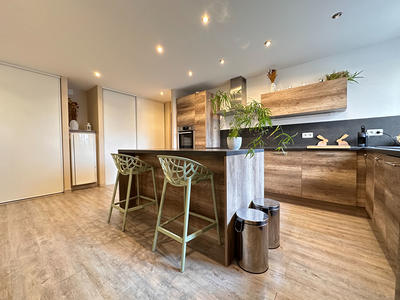 Appartement - 84 m² - 4 pièces