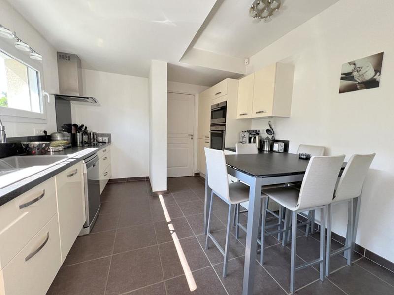 Maison - 176 m² - 6 pièces