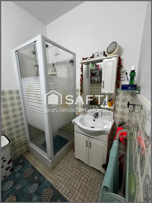 Maison - 98 m² - 8 pièces