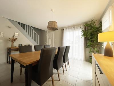 Maison - 114 m² - 5 pièces