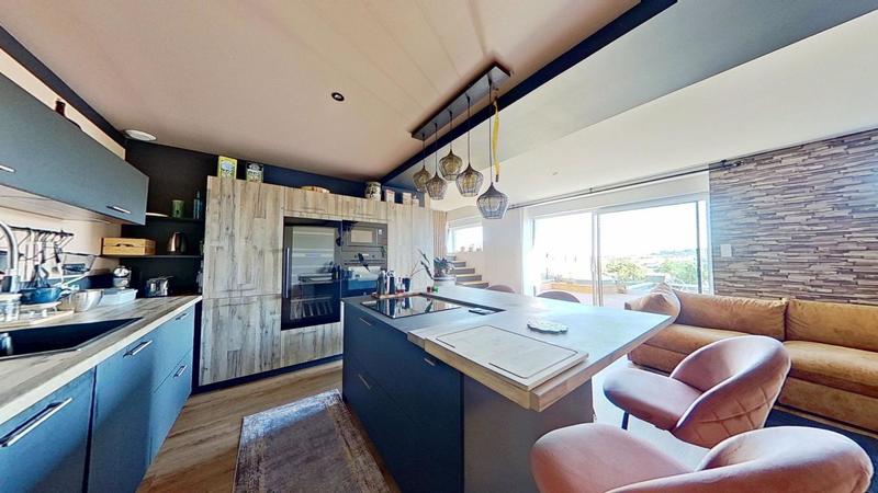 Maison - 91 m² - 4 pièces