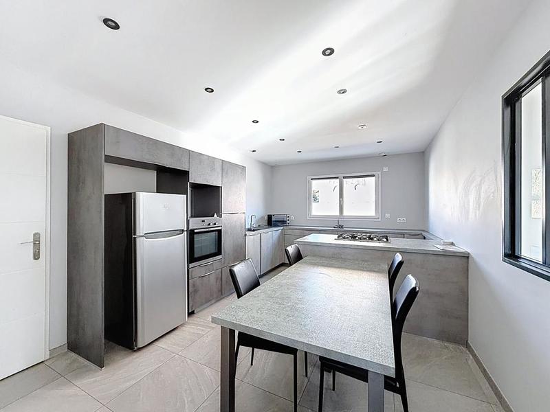 Pavillon - 128 m² - 4 pièces