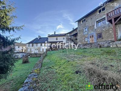 Maison - 220 m² - 9 pièces