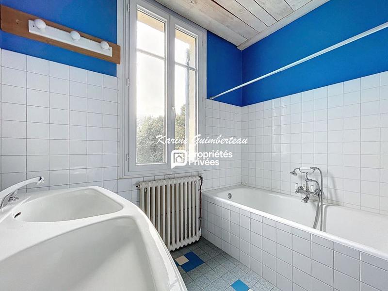 Maison - 208 m² - 6 pièces