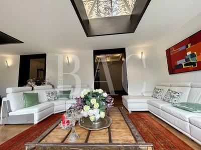 Villa - 289 m² - 7 pièces