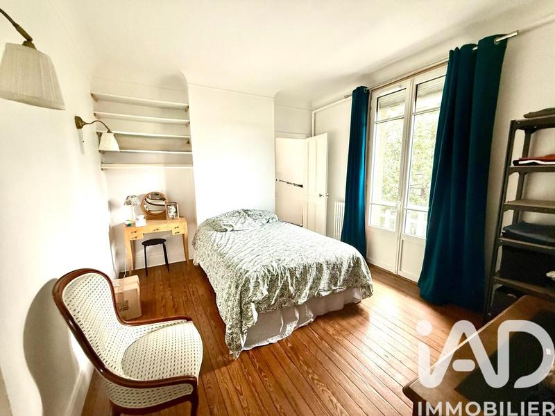 Maison - 232 m² - 8 pièces