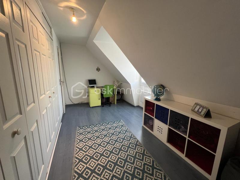 Maison - 140 m² - 8 pièces