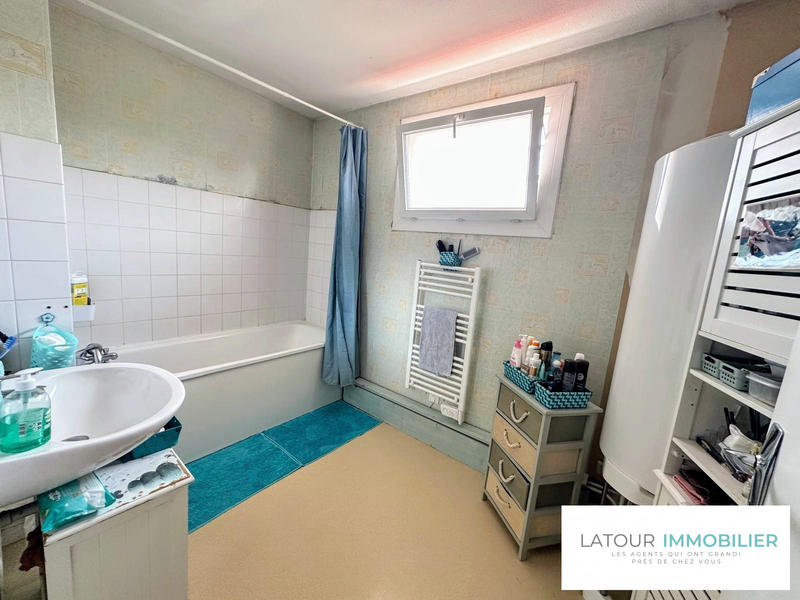 Maison - 90 m² - 4 pièces