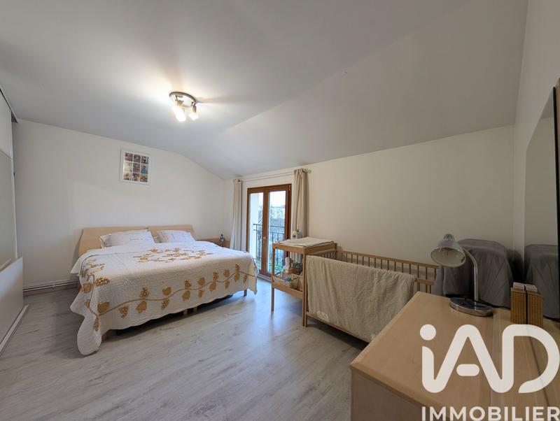 Maison - 329 m² - 7 pièces