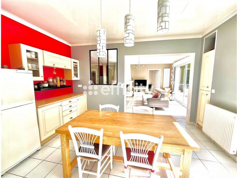 Maison - 155 m² - 7 pièces