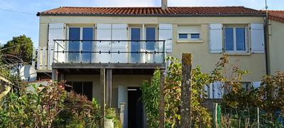 Maison - 96 m² - 6 pièces