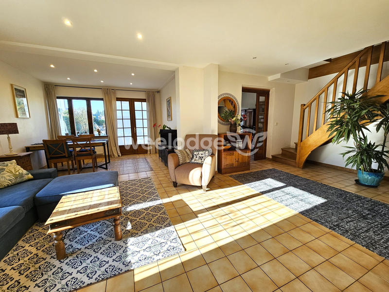 Maison - 145 m² - 6 pièces