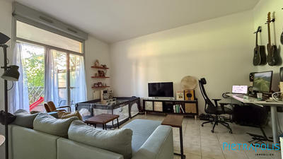 Appartement - 79 m² - 3 pièces