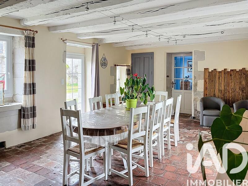 Maison - 257 m² - 8 pièces