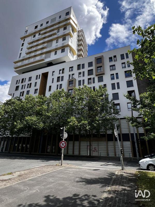 Local commercial - 968 m²