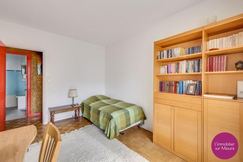 Appartement - 98 m² - 5 pièces
