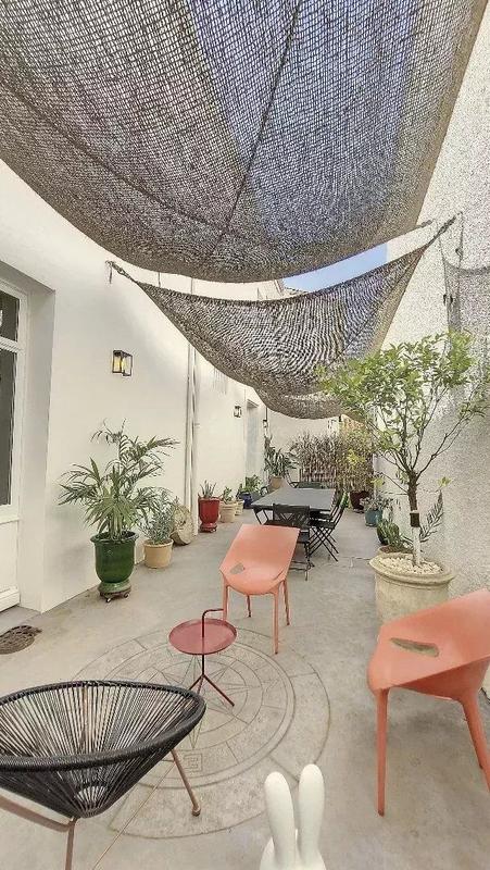 Maison - 347 m² - 11 pièces