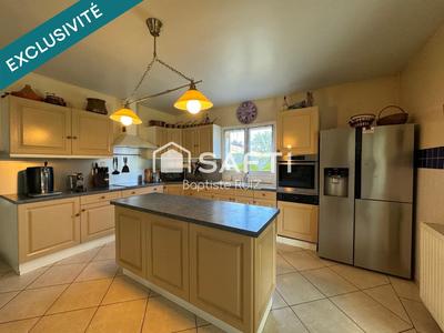 Maison - 190 m² - 5 pièces