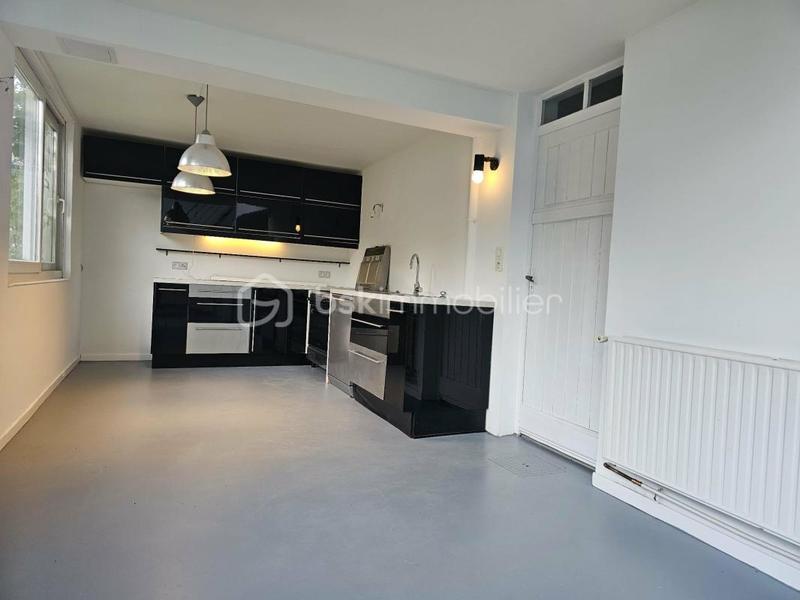 Loft - 172 m² - 7 pièces