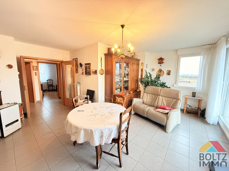 Appartement - 84 m² - 4 pièces