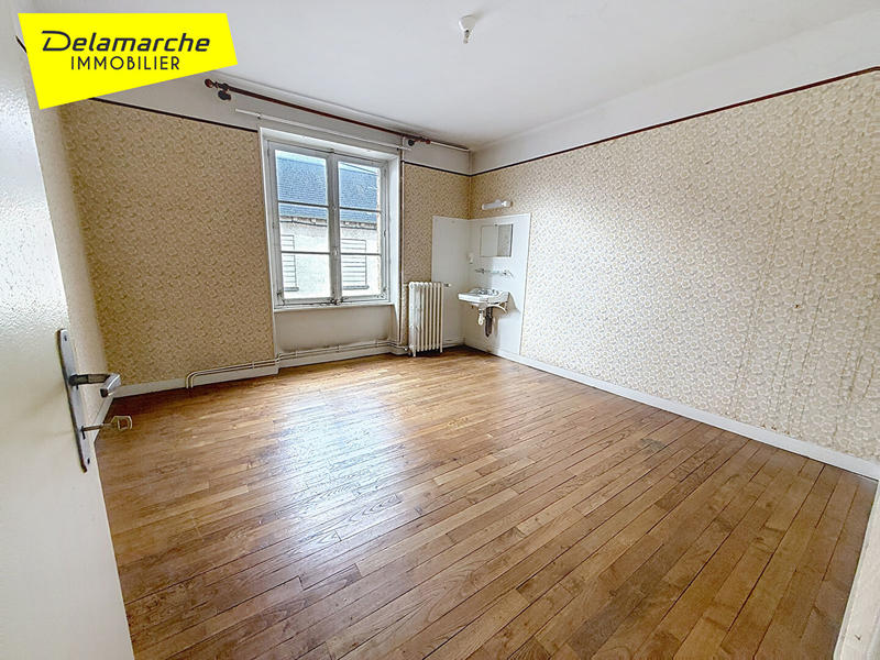 Maison - 201 m² - 9 pièces