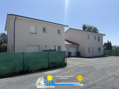 Maison - 104 m² - 5 pièces