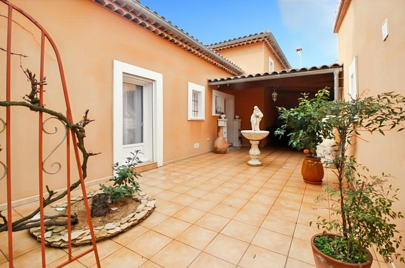 Maison - 180 m² - 6 pièces