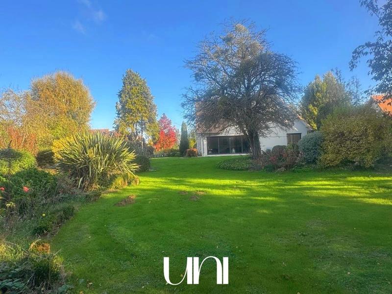 Maison - 265 m² - 8 pièces