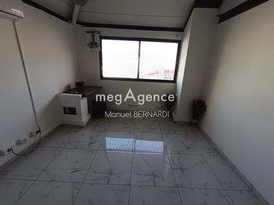 Bureau - 13 m² - 1 pièce