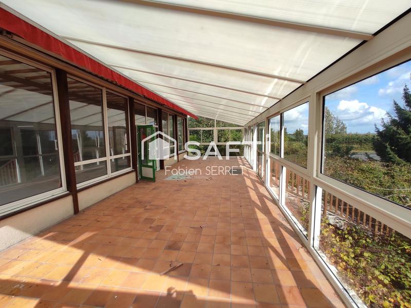 Local commercial - 1 485 m² - 35 pièces