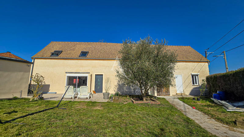 Maison - 175 m² - 8 pièces