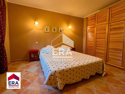 Maison - 142 m² - 8 pièces