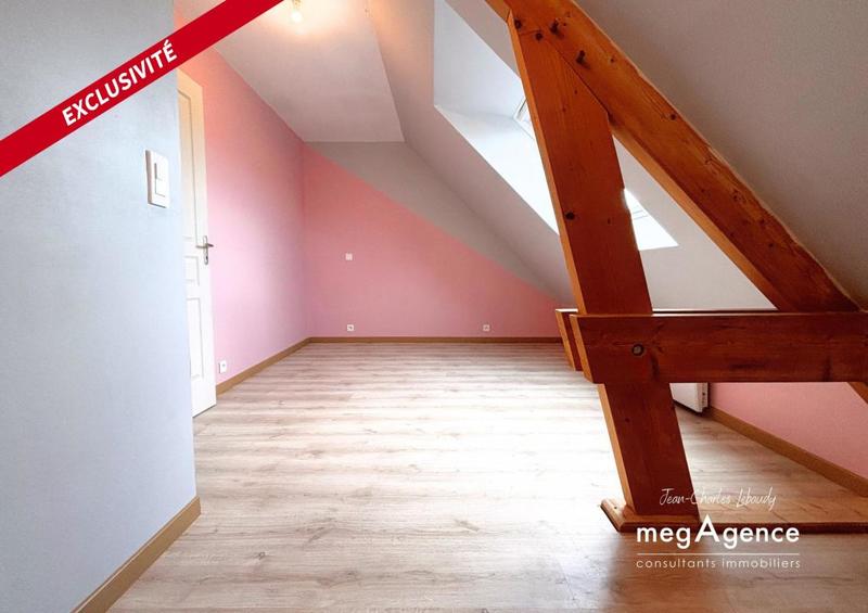 Maison traditionnelle - 110 m² - 5 pièces