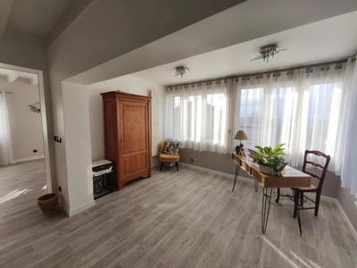 Maison - 197 m² - 7 pièces