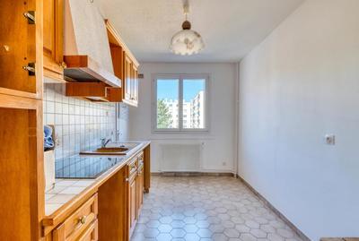 Appartement - 81 m² - 3 pièces