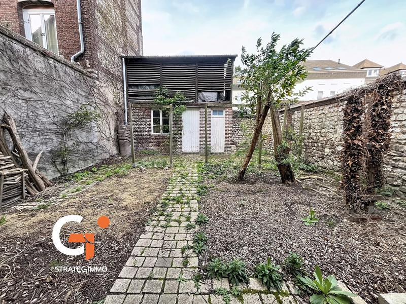 Chambre - 130 m² - 6 pièces