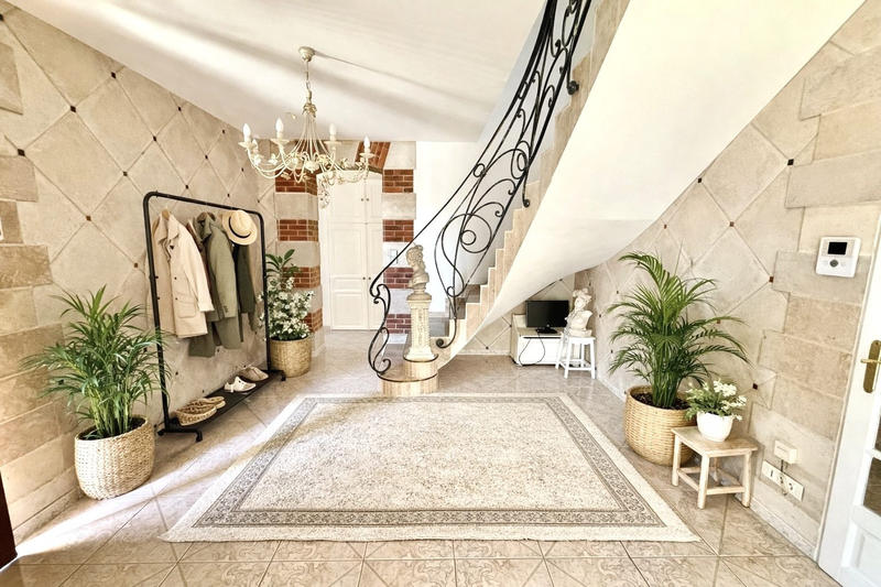 Villa - 230 m² - 7 pièces