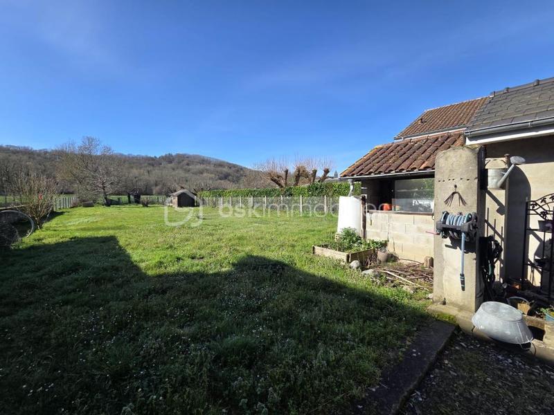 Maison traditionnelle - 170 m² - 6 pièces