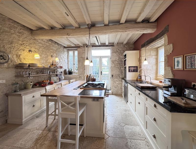 Maison - 321 m² - 10 pièces