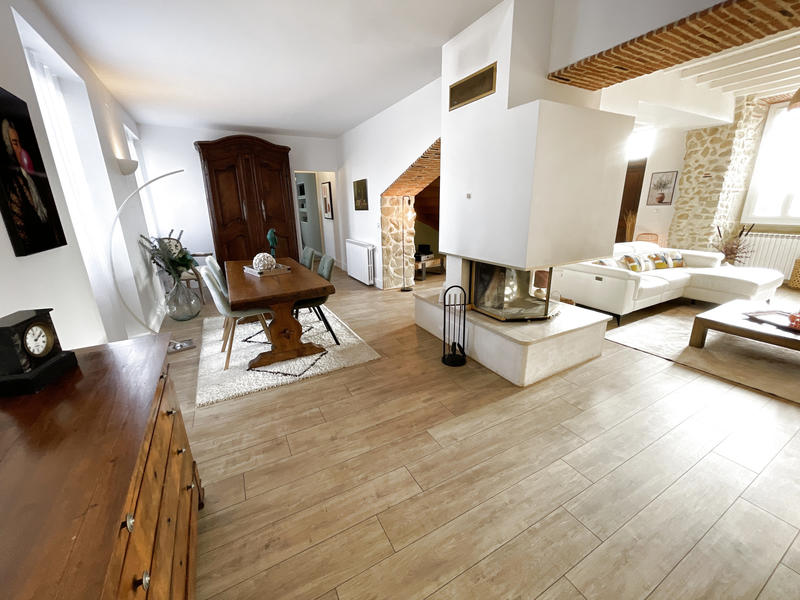 Maison - 189 m² - 7 pièces