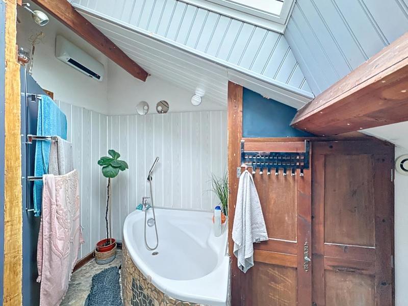 Appartement - 100 m² - 4 pièces