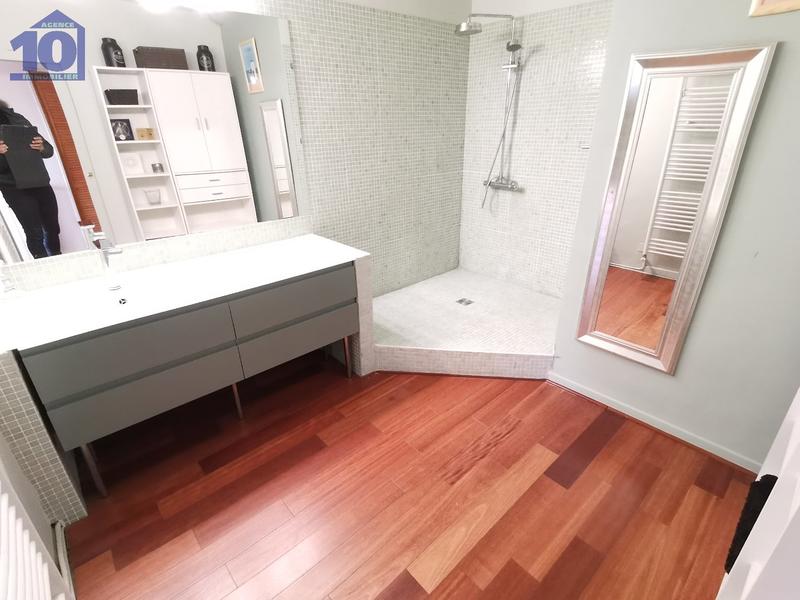 Appartement - 90 m² - 3 pièces