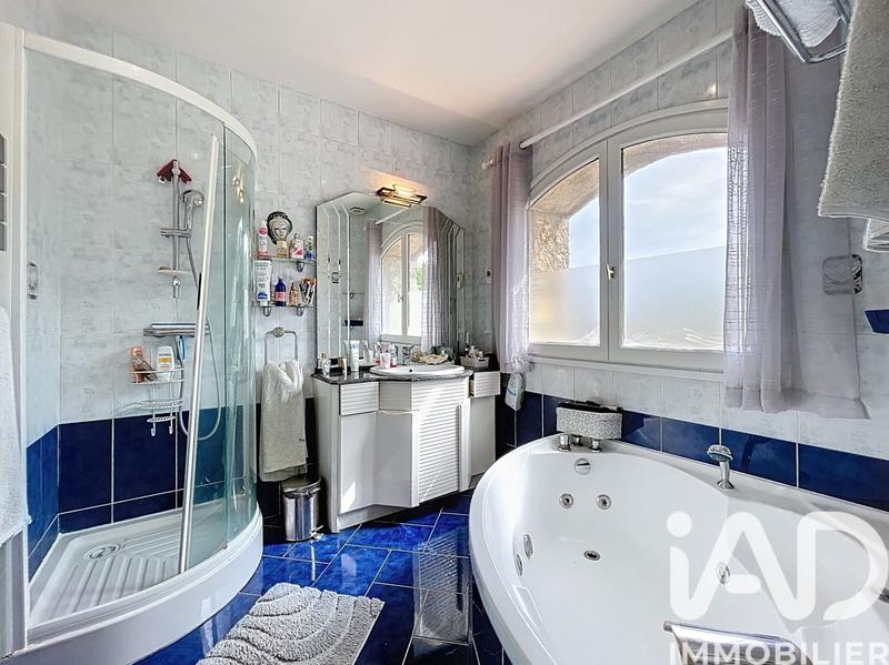 Maison - 166 m² - 6 pièces