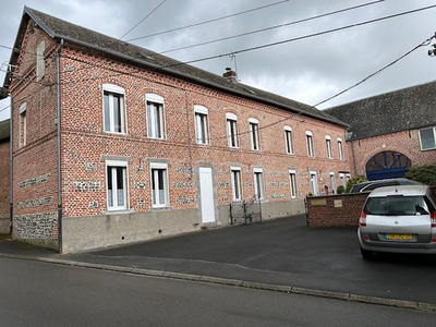 Propriété - 420 m² - 14 pièces