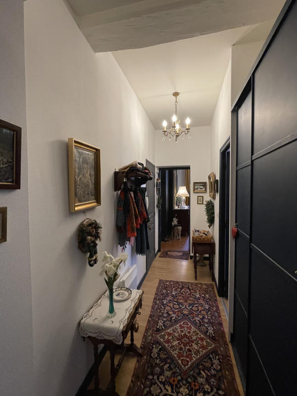 Appartement bourgeois - 93 m² - 6 pièces