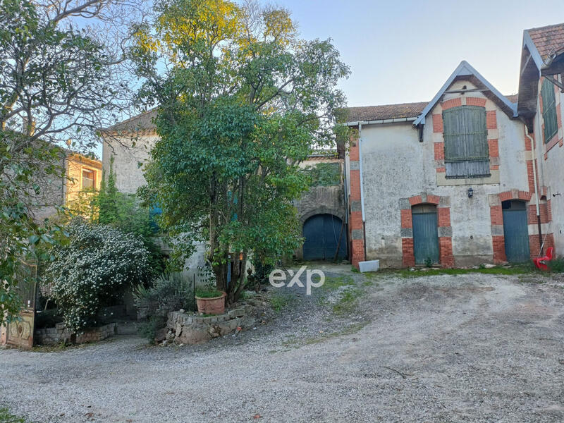 Maison ancienne - 250 m² - 7 pièces