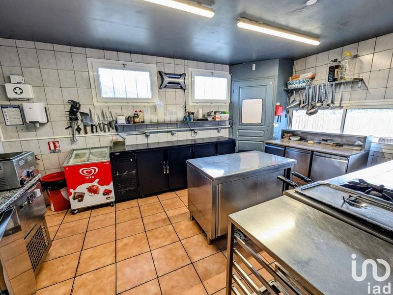 Local commercial - 163 m²