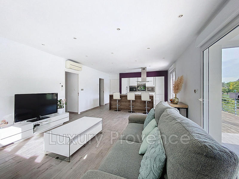 Appartement - 77 m² - 3 pièces